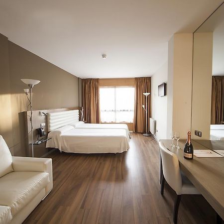 Hotel Duero Laguna de Duero Ngoại thất bức ảnh