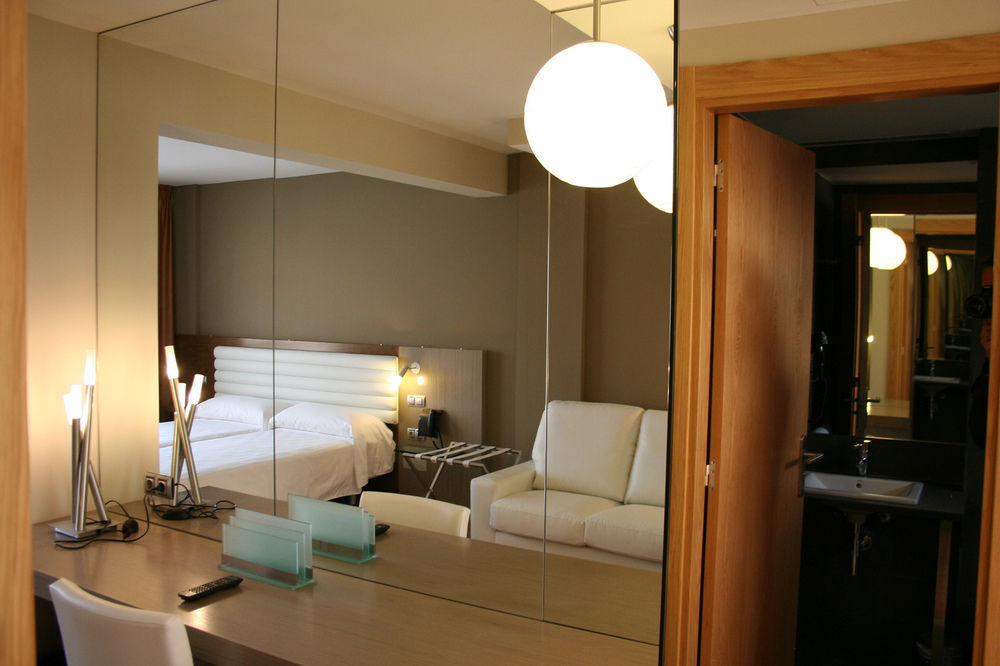 Hotel Duero Laguna de Duero Ngoại thất bức ảnh