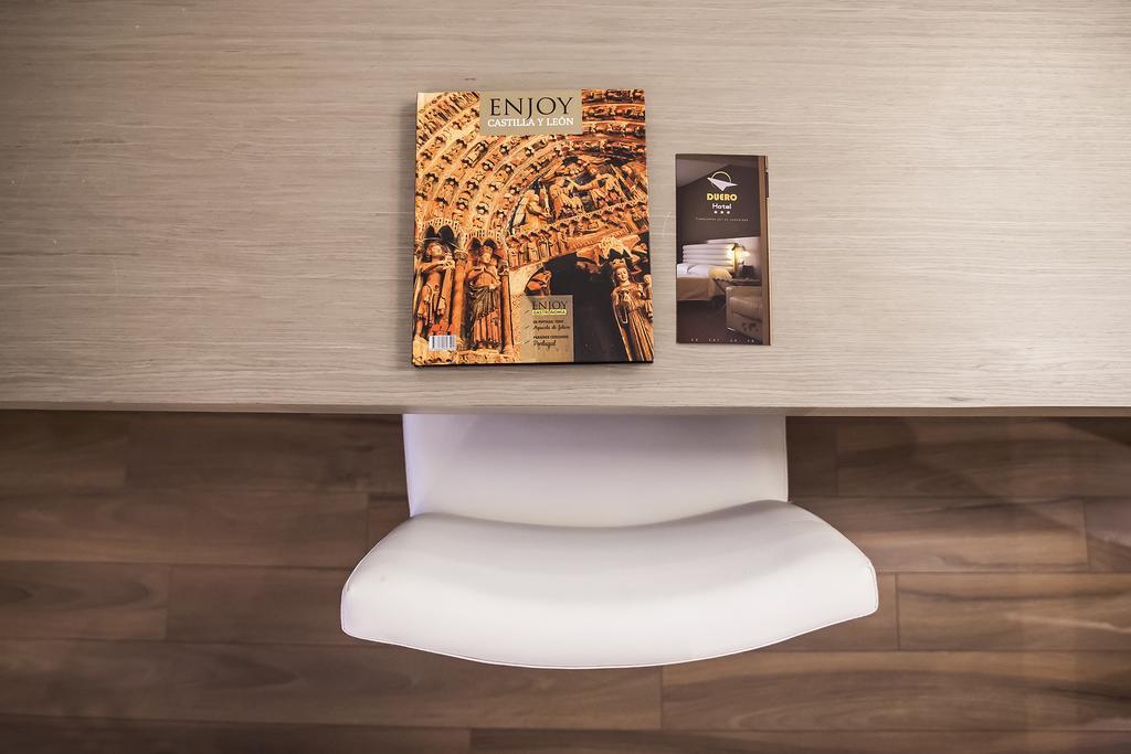 Hotel Duero Laguna de Duero Ngoại thất bức ảnh