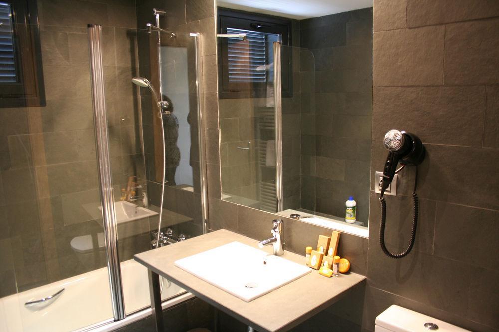 Hotel Duero Laguna de Duero Ngoại thất bức ảnh