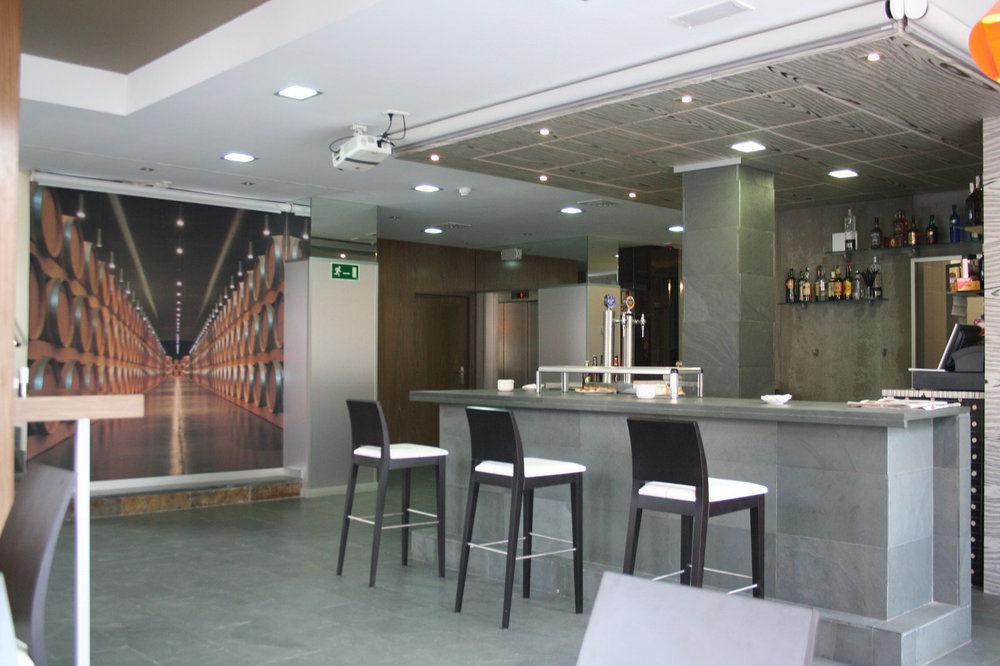 Hotel Duero Laguna de Duero Ngoại thất bức ảnh